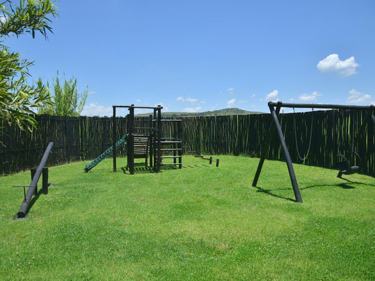 Kloofzicht Lodge & Spa 크루거스도프 외부 사진 The fort of Fort Dufferin