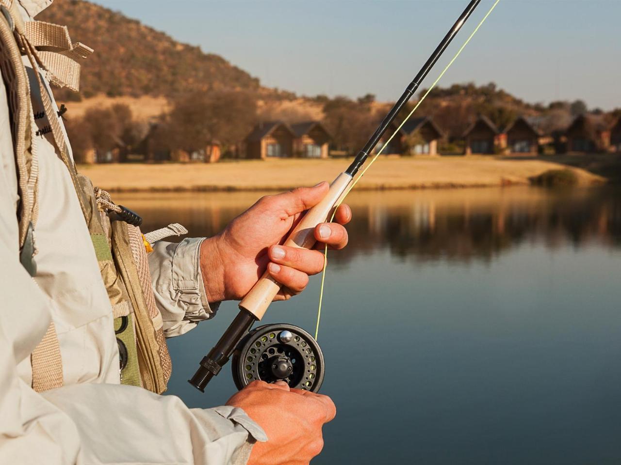 Kloofzicht Lodge & Spa 크루거스도프 외부 사진 Fly fishing